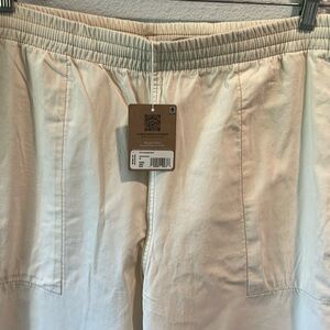 NWT. Men's Patagonia Undyed Natural Cream Pants.